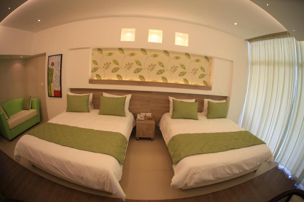 Sawary Beach Hotel บาทรูน ห้อง รูปภาพ