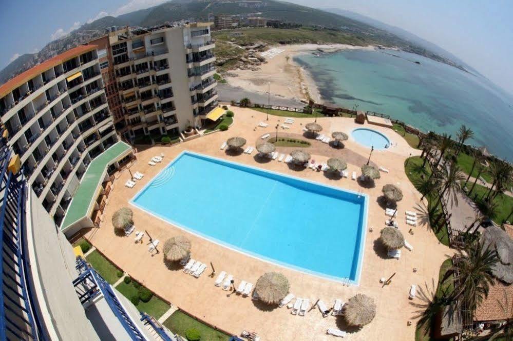 Sawary Beach Hotel บาทรูน ภายนอก รูปภาพ